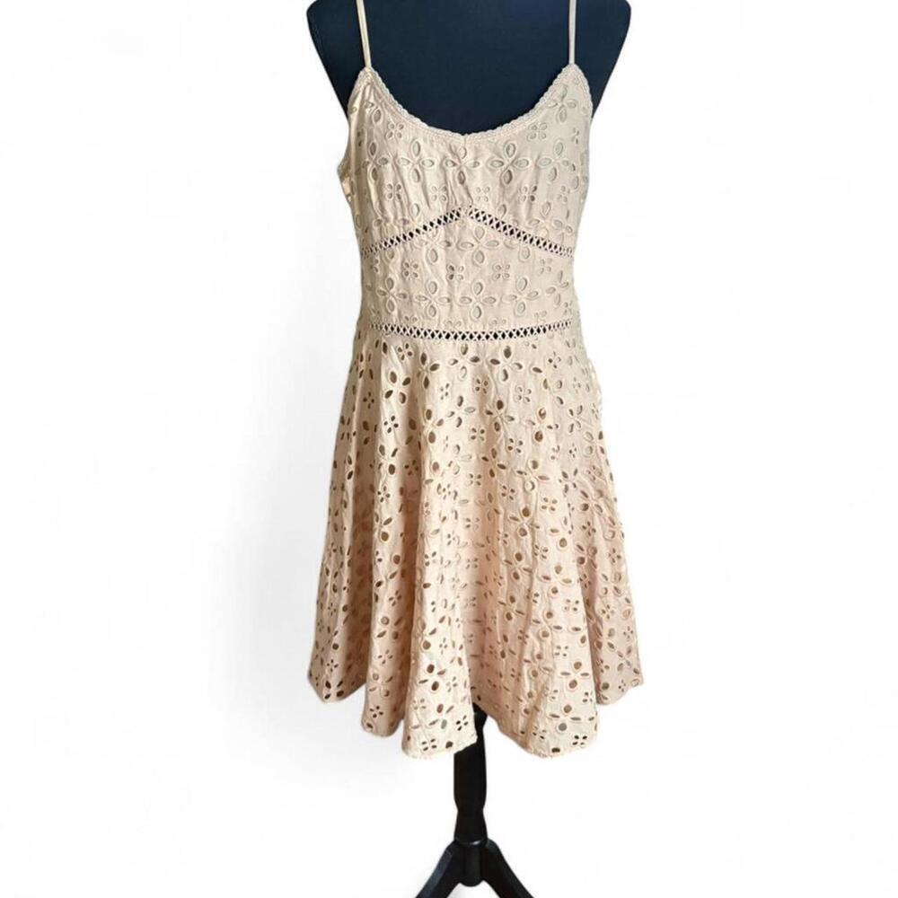 Cream eyelet coquette fairy lace dress 100% cotton Size 12